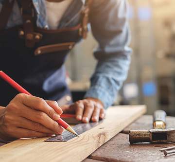 Rénovation de menuiseries par un artisan menuisier à Toulouse